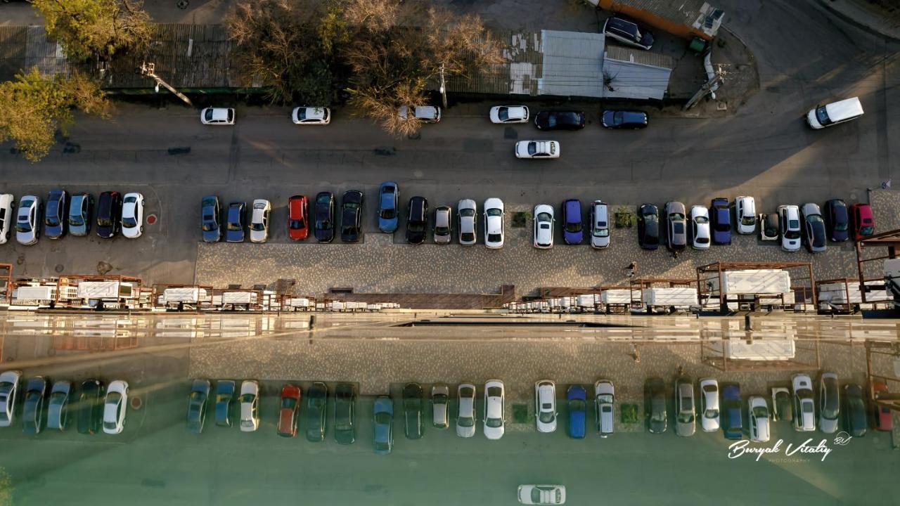 Апартаменты В Одессе Odessa Extérieur photo